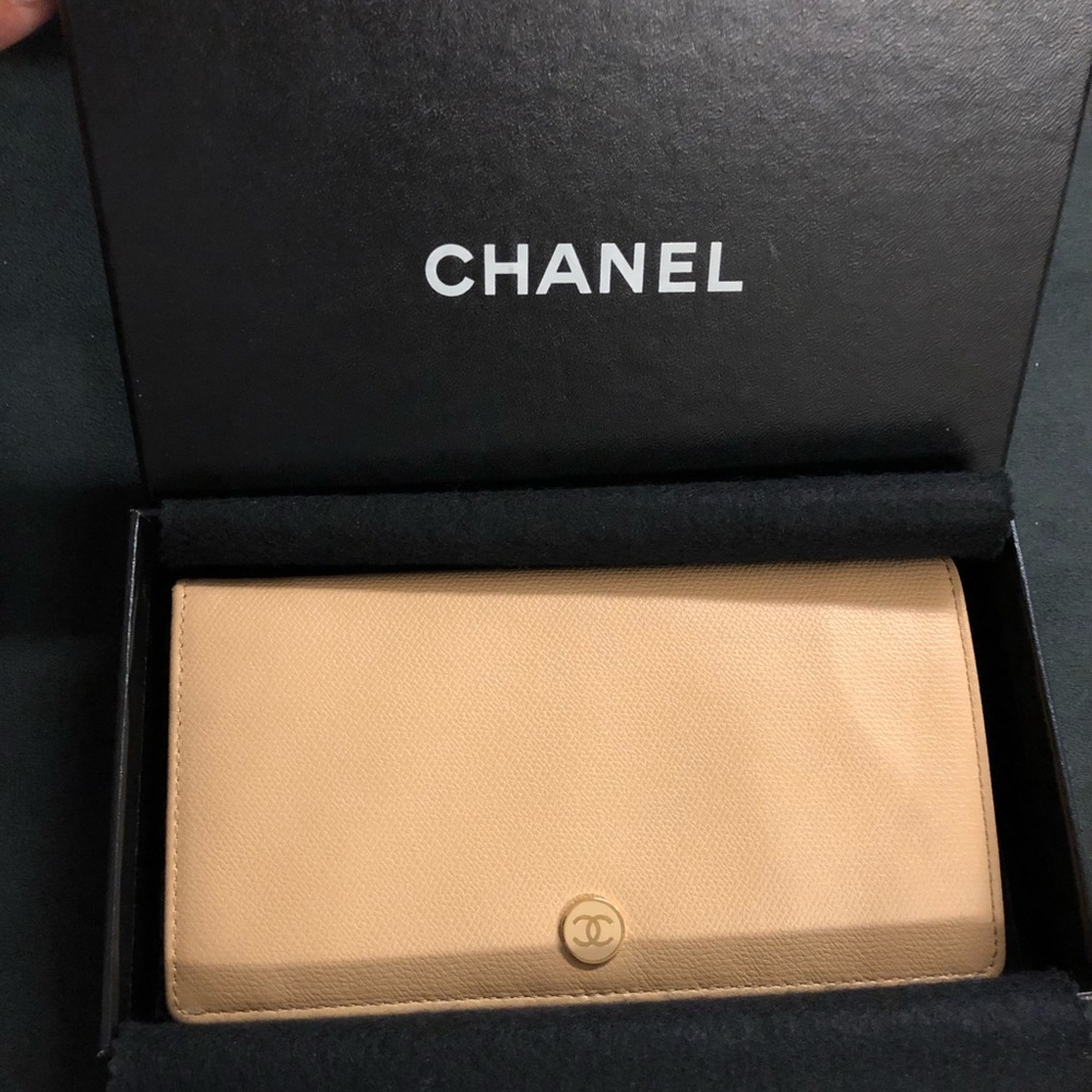 !!!SOLD!!! Chanel wallet